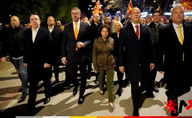 Мицкоски: Повикувам на обезбедување на македонско национално единство, обзнанувам мораториум и запирање на сите напади кон партиите Левица и ЗНАМ, мораме да ја собориме оваа криминална власт
